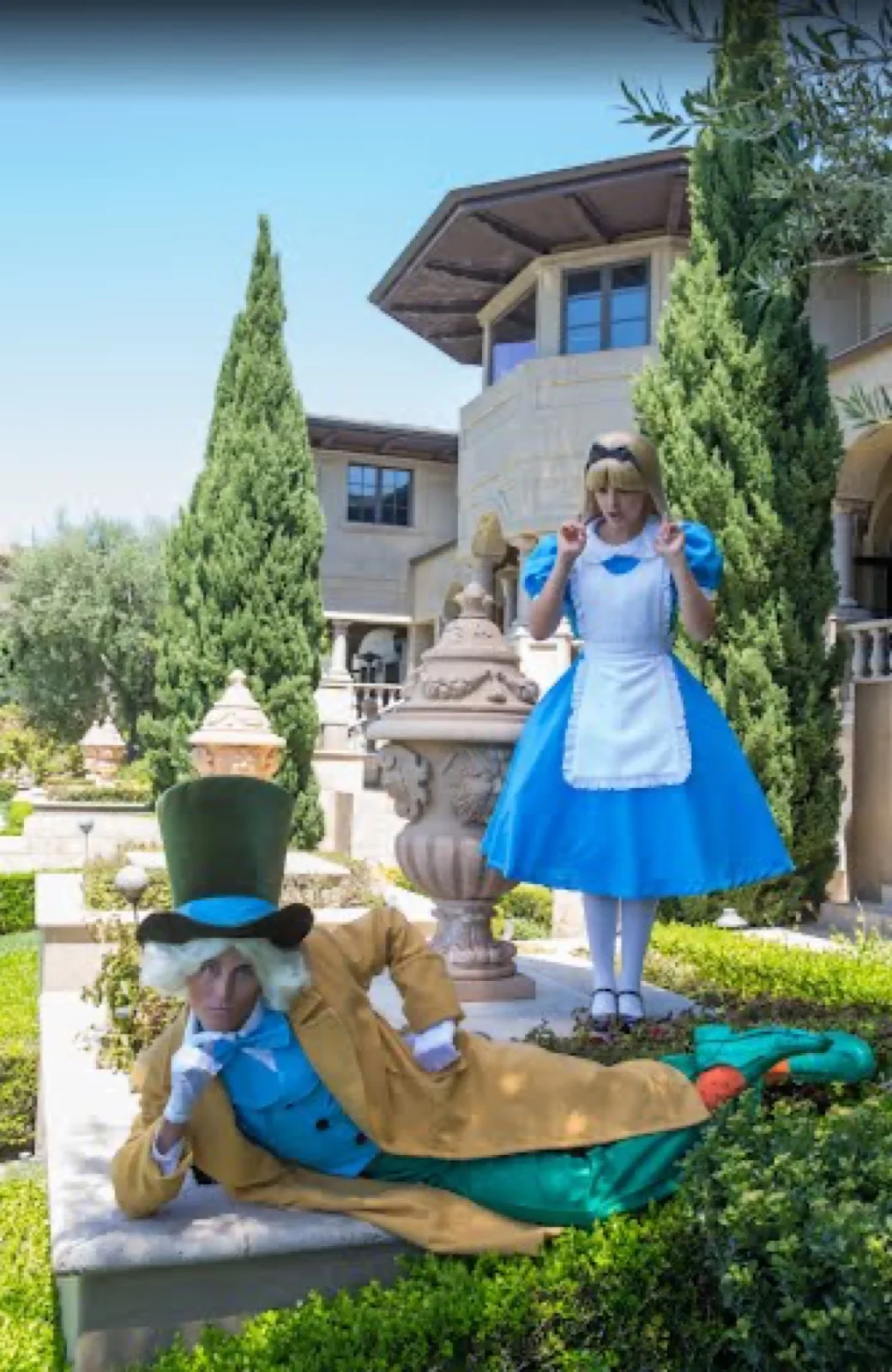 Mad Scientist – Wonderland party character in Wilmington